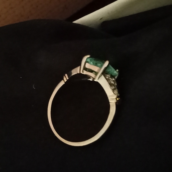 Ring - Picture 8 of 10